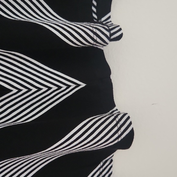 Women's blouse - Picture 4 of 8